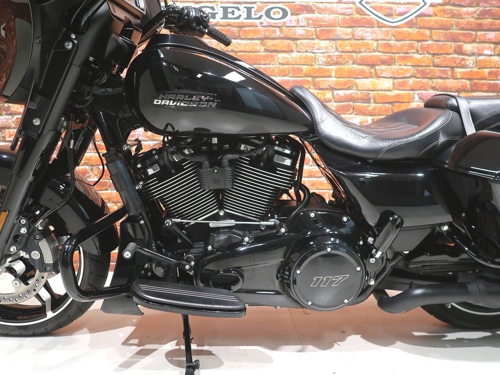 FLHX Street Glide 117